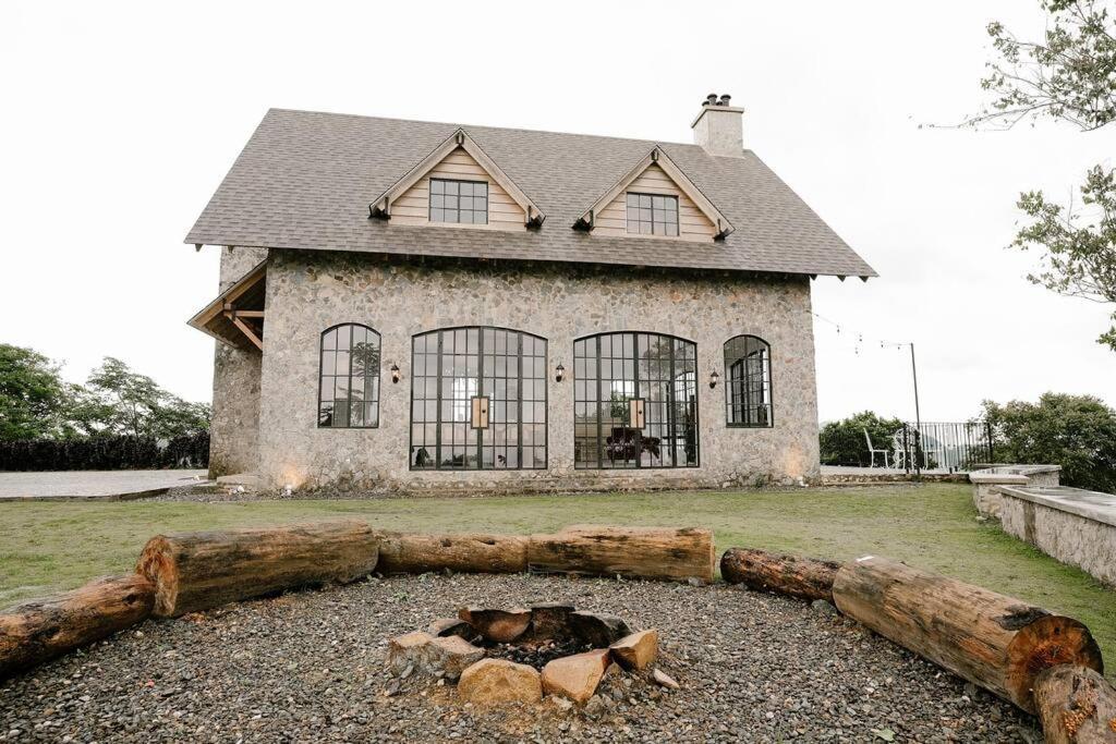 The Old Country Stone House Vila Cebu Exterior foto
