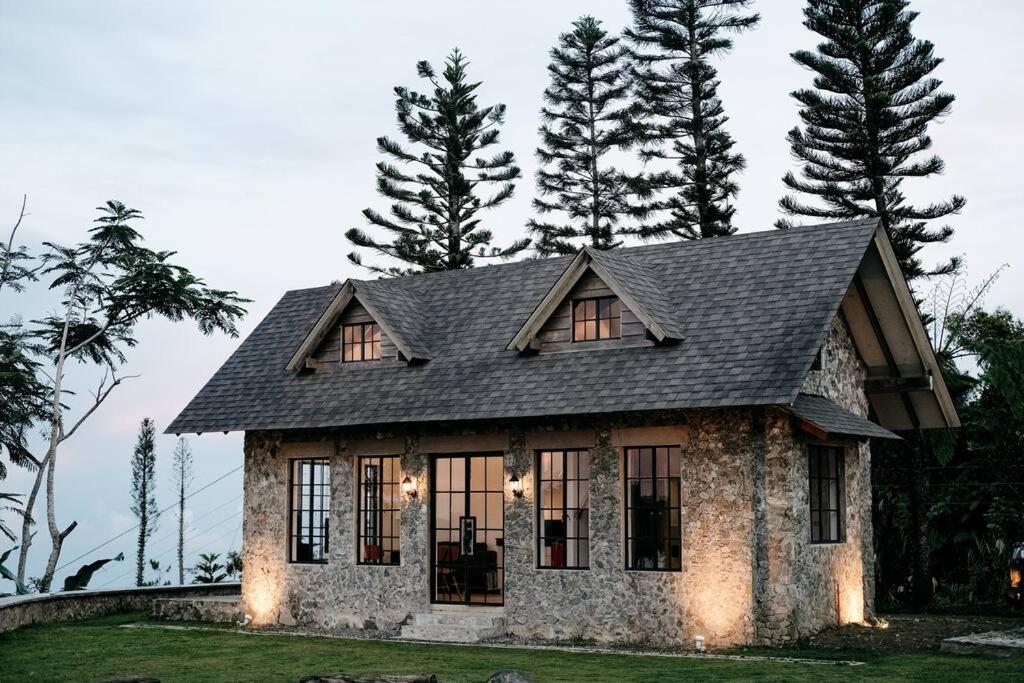 The Old Country Stone House Vila Cebu Exterior foto